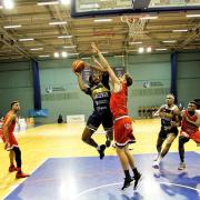 Deshawn Freeman heads to the basket for Worcester Wolves against Bristol Flyers. Picture: KEITH HUNT