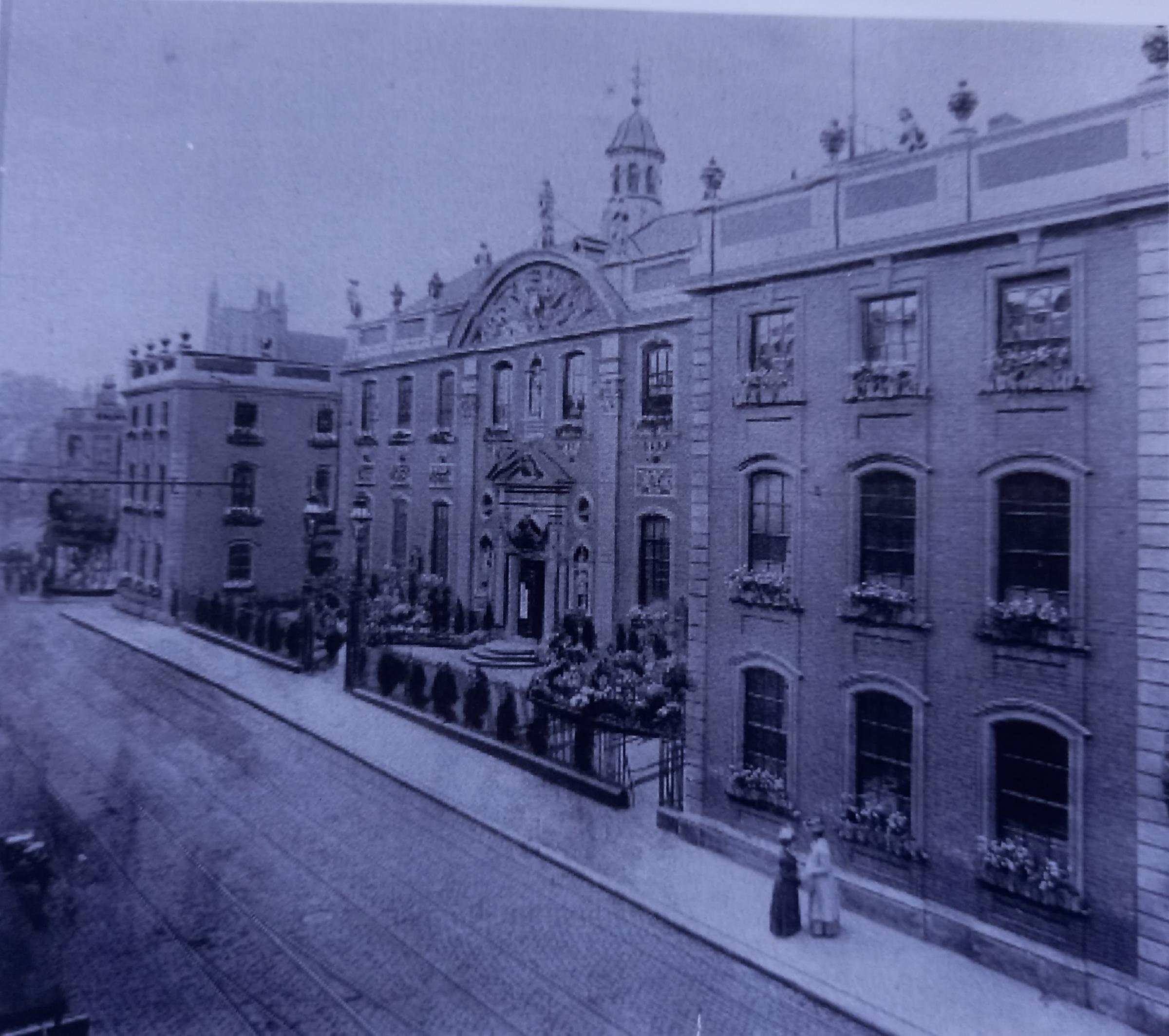 Worcester Guildhall, where election results have traditionally been announced, decked in bunting and flowers in 1902 to celebrate the end of the Boer War