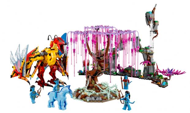 Evesham Journal: LEGO® Avatar Toruk Makto & Tree of Souls. Credit: LEGO
