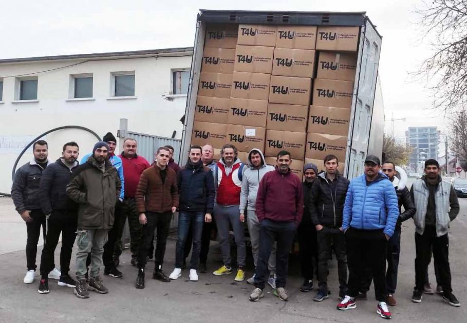 Camionul Teams4u Evesham plin de cadouri ajunge în România