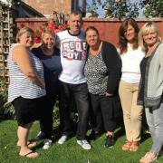 Steve Hollings with his sisters. From left to right: Nettie Roberts, Julie Carr, Steve Hollings, Jayne Bennett, Jackie Davis and Jo Tolley